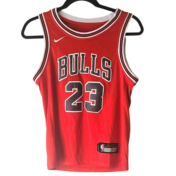Nike Youth Boys Chicago Bulls #23 Michael Jordan Swingman Tank Jersey, Size M - Picture 1 of 5